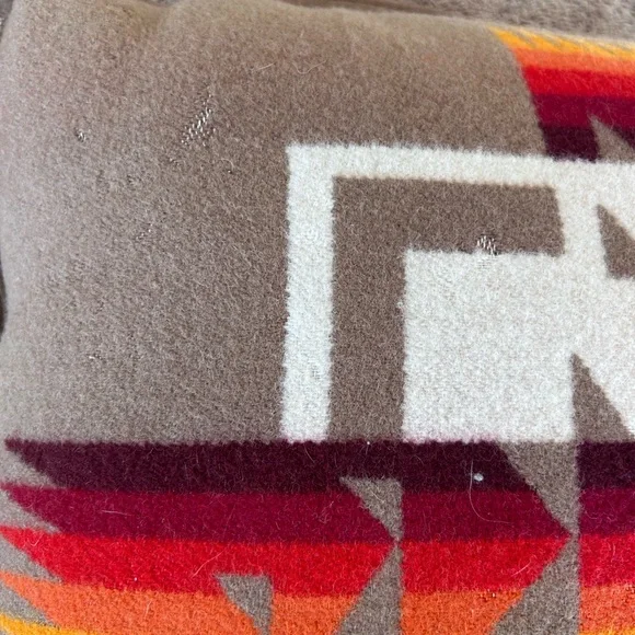 Pendleton Woolen Mills Chief Joseph wool decorative pillow. Nez Perce. Tribal. - Picture 6 of 16